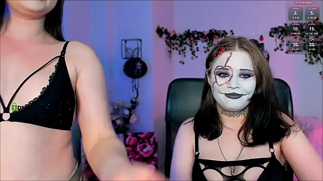 nikki_kiss_ Show Webcam