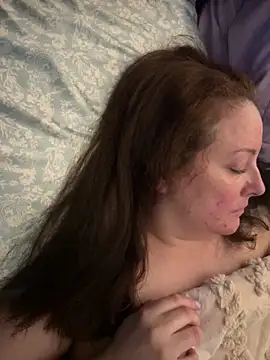 NeedyKitty47 Show in webcam