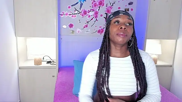 TaylorBloom's Live XXX Chat