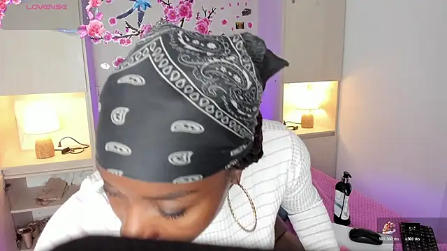 Chat +18 de TaylorBloom ao vivo
