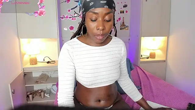 XXX chat uživo modela TaylorBloom