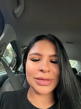 Elara_Luxe 在線直播表演
