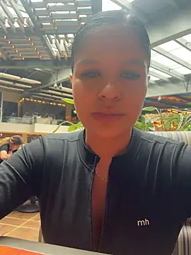 Elara_Luxe Chat XXX live