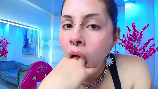 Patme_queen Adlı Modelin Canlı XXX Sohbeti