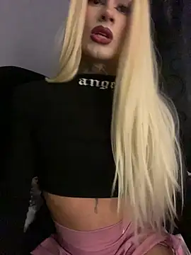 valen_lewiiz Show in webcam
