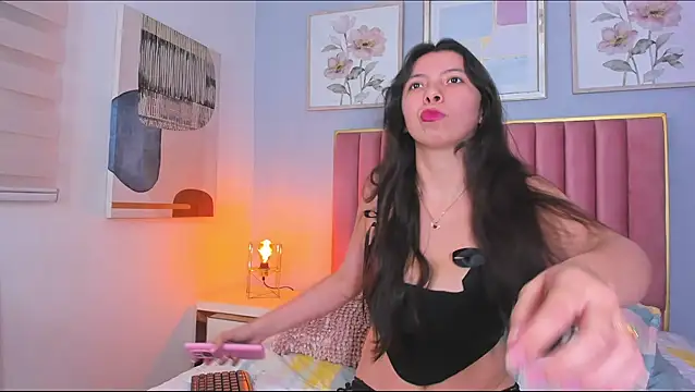Chatroom XXX en direct de butterflydoll_