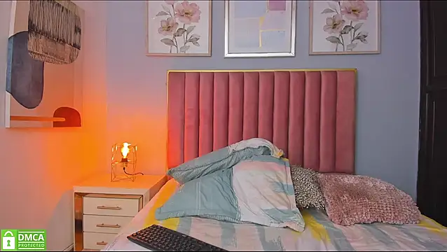 غرفة دردشة butterflydoll_ المباشرة