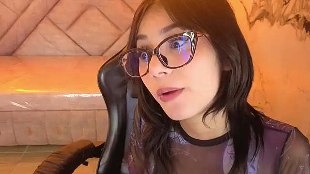 Victorycat_v Adlı Modelin Canlı XXX Sohbeti