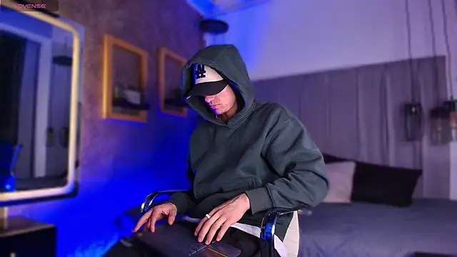 Pokazy przed kamerką – The_BossCrown