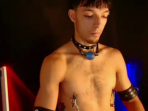 dark_men1: διαδικτυακό σόου στην κάμερα