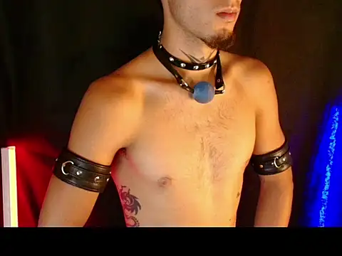 Show modela dark_men1 na web-kameri