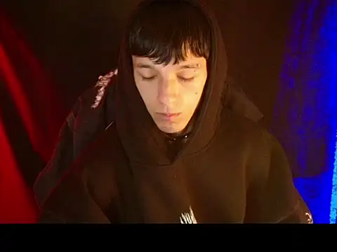 dark_men1 Show Webcam