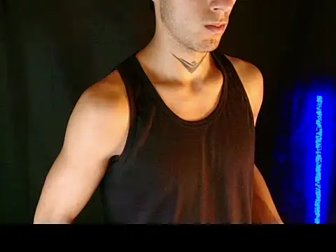 dark_men1n Webbikameraesitys