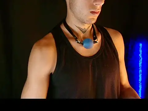 dark_men1 Adlı Modelin Web Kamerası Şovu