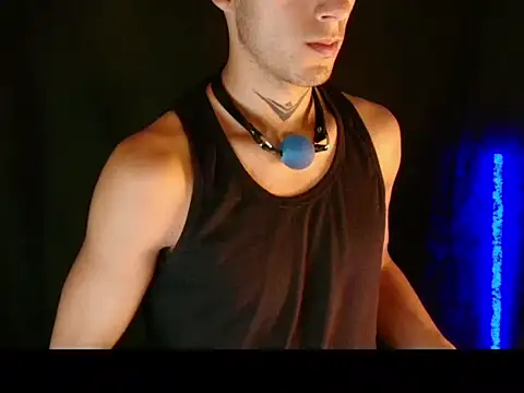 הופעת וובקאם של dark_men1