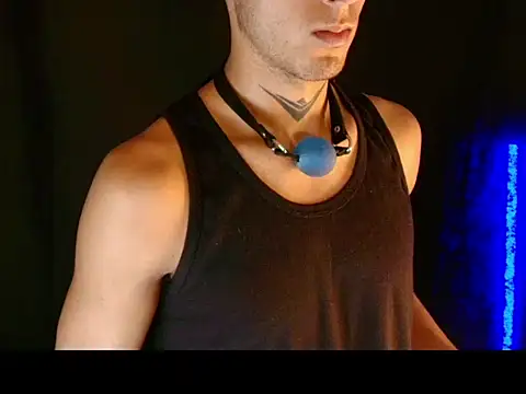 Show modela dark_men1 na web-kameri