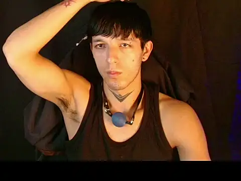 הופעת וובקאם של dark_men1