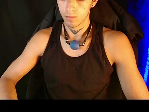 dark_men1n Webbikameraesitys