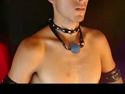dark_men1 Show in webcam