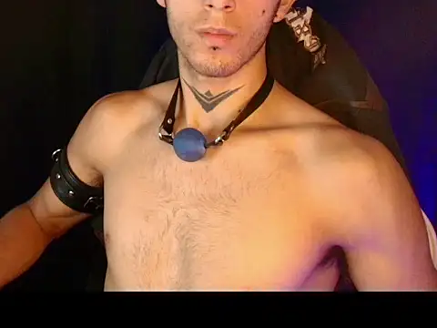 dark_men1n Webbikameraesitys