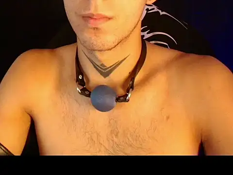 dark_men1 Show in webcam