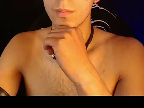 dark_men1 Show Webcam