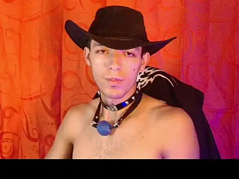 dark_men1n Webbikameraesitys