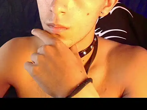 dark_men1 webcam show