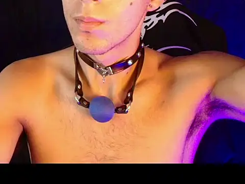 Show modela dark_men1 na web-kameri