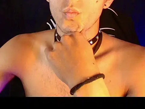 dark_men1n Webbikameraesitys