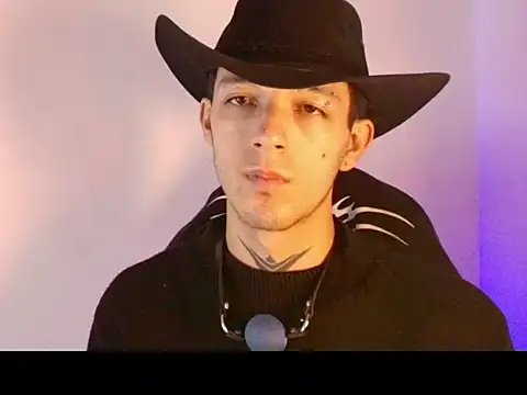 dark_men1 Webcamshow