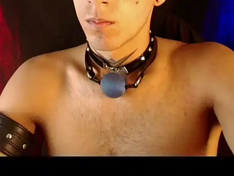 dark_men1: διαδικτυακό σόου στην κάμερα