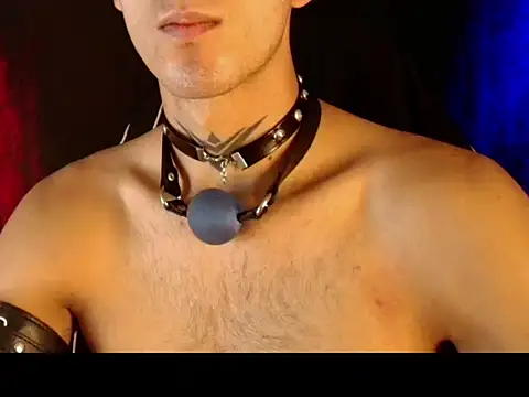 dark_men1 Show in webcam
