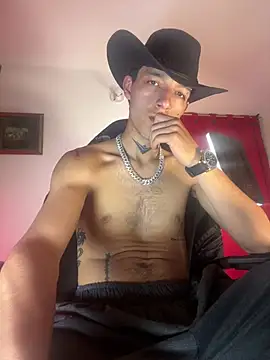 Show modela dark_men1 na web-kameri