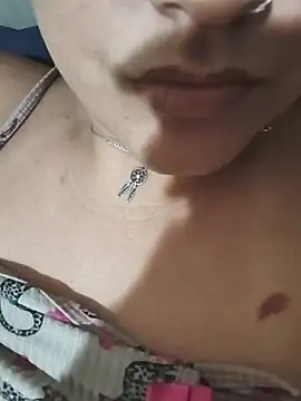 Show de Luna-elle na webcam