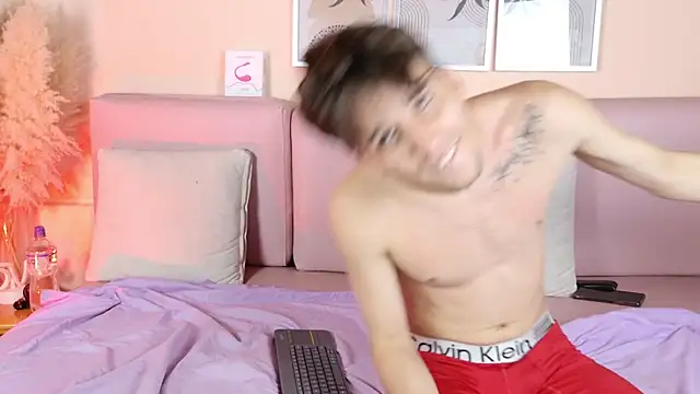 JazMaxxx Webcam Show