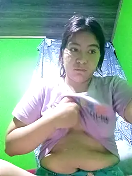 Zoe_aylor's Live XXX Chat