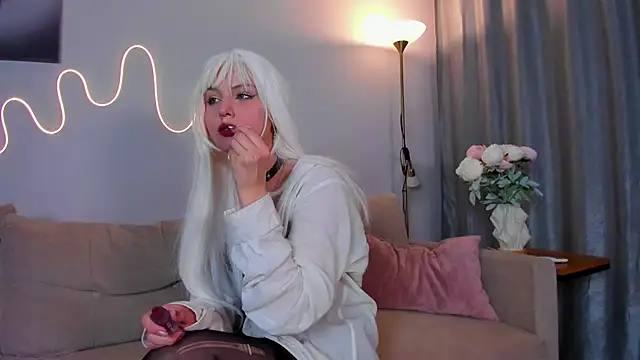 Sophia_cutegirly live XXX chat