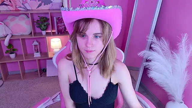 Tessa_Shy_ Chat XXX in diretta