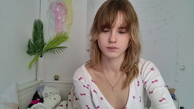 دردشة Tessa_Shy_ الجنسية المباشرة