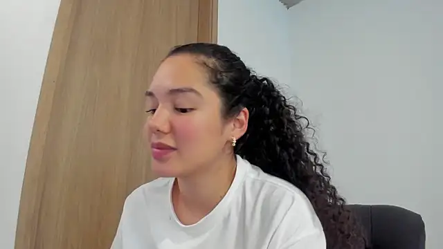 MiaRouseex's Live XXX Chat