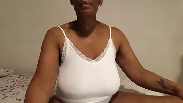 ThatNanNextDoor webcam show