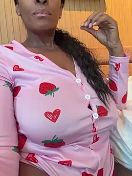 Chat +18 de ThatGilfNextDoor ao vivo