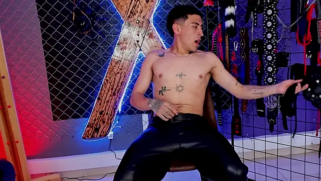 Dena_BDSM 在線直播表演