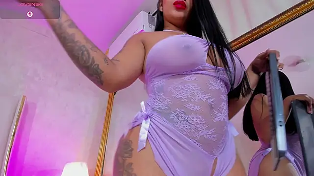 Chatroom XXX en direct de MiaSichell
