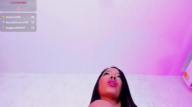 MiaSichell's Live XXX Chat