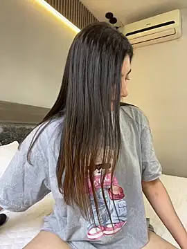 evelyn_hills Chat XXX in diretta