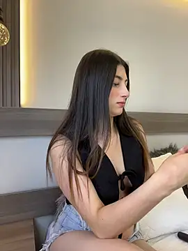 evelyn_hills élő XXX-chatje
