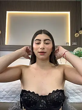 evelyn_hills' Live XXX Chat