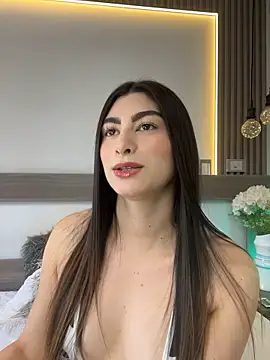 Czat XXX na żywo – evelyn_hills